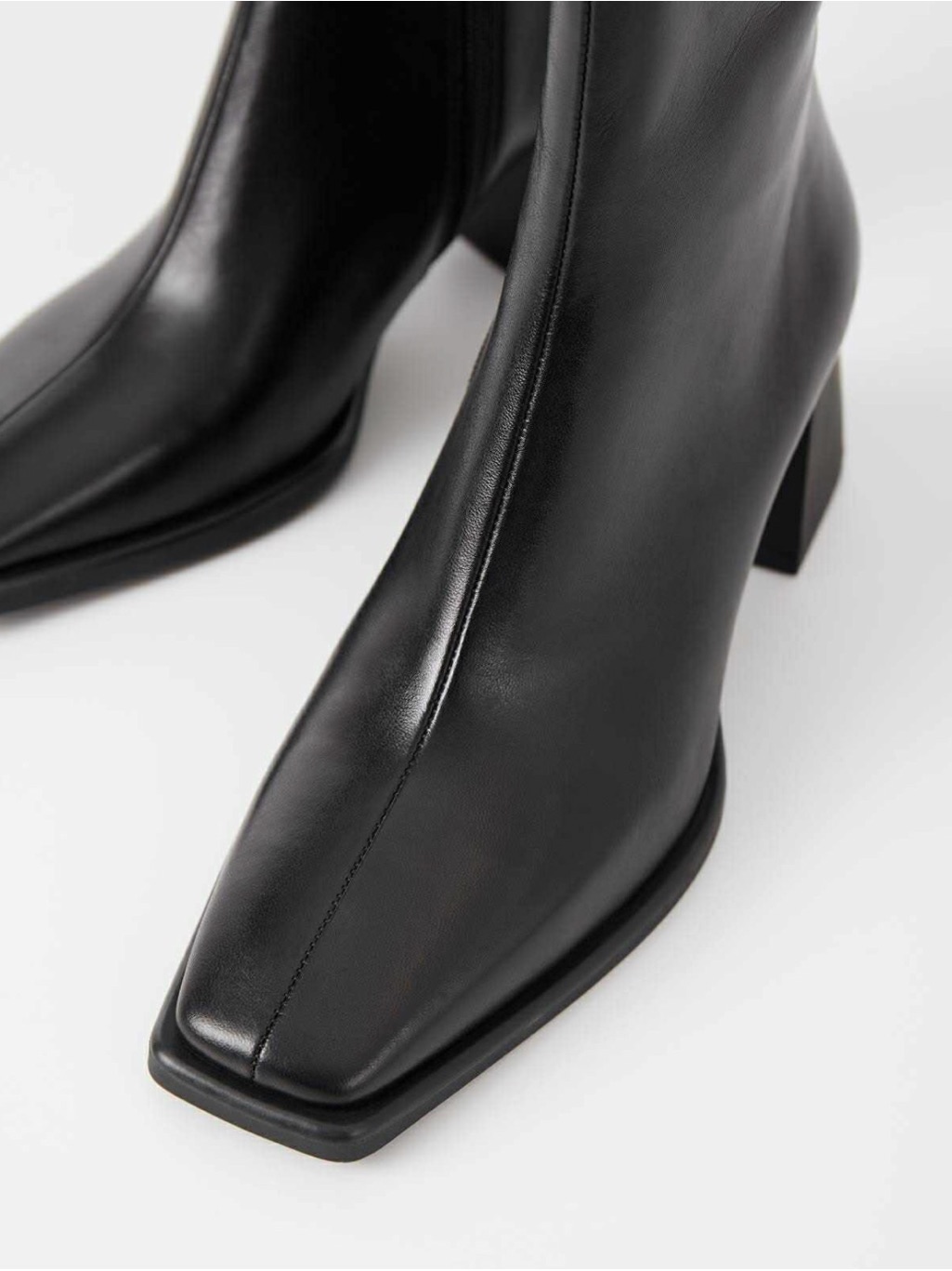 Vagabond Black Square-Toe Leather Block Heel Booties
